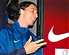 Enligt tidningen Sport kommer Zlatan att stanna kvar i Barcelona.