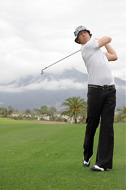 Peter fotas och videofilmas på Los Naranjos Golf, speciellt för den nya sponsorsidan. Foto: Richard Björkman/Sydkusten