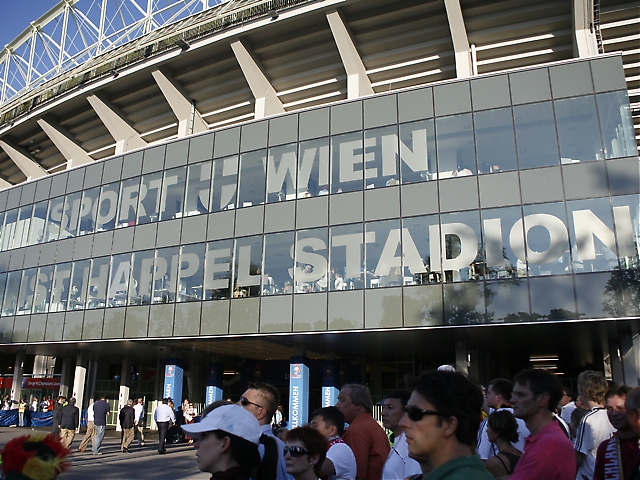 Finalen spelades i Ernst Happel-stadion i Wien, tidigare känd som Prater-stadion.