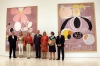 Vid pressvisningen närvarade bland andra Sveriges ambassadör Cecilia Julin, Johan af Klint, ordförande i stiftelsen Hilma af Klint, José Lebrero Stals, direktör för Museo Picasso Málaga samt utställningskommissarien Iris Müller-Westermann.