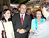 Potentaterna minglar på kulturturistmässan i Málaga. Från vänster: Amparo Fernández (chef för Turespaña), Francisco de la Torre (Málagas borgmästare) och Ana Gómez (chef för Fomento y Promoción Turística de Andalucía).