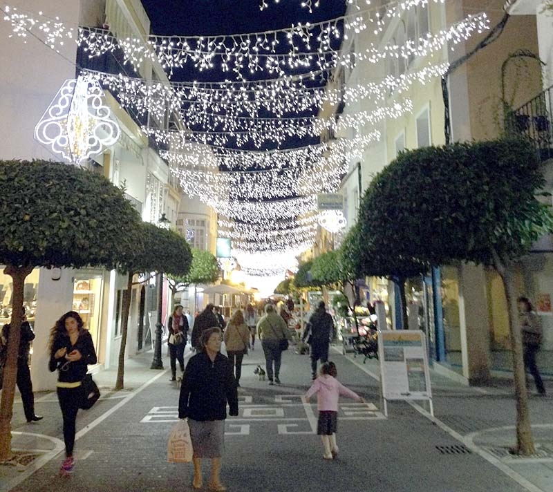För vissa är detta återhämtningens jul, medan för andra är krisen långt ifrån över.