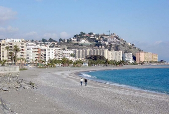 Det planerade hotellet ska byggas nära stranden El Tesorillo.