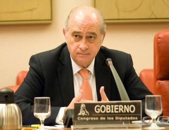 Jorge Fernández Díaz tog emot Rato på sitt kontor, trots att den tidigare Bankia-chefen utreds för ett flertal skandaler. Foto: Ministerio del Interior 2015