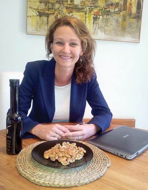 Medicine Doktor Julia Wärnberg forskar kring hur kost och livsstil påverkar uppkomsten av hjärt-kärlsjukdomar och fetma.