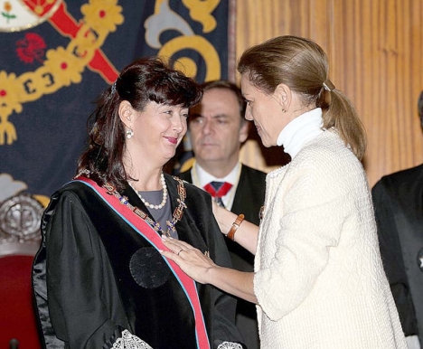 Concepción Espejel mottog nyligen en hedersutmärkelse av dåvarande regionalpresidenten i Castilla–La Mancha Dolores de Cospedal, som tillika är generalsekreterare i Partido Popular.