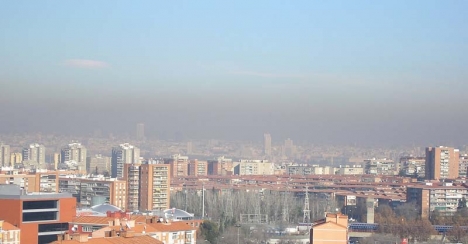 Det är första gången någonsin som hastigheten i Madrid sänks på grund av föroreningar.