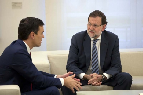 PSOE-ledaren Pedro Sánchez och regeringschefen Mariano Rajoy har tecknat en antijihadistpakt. Foto: La Moncloa Gobierno de España