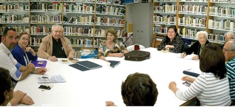 De kommunala biblioteken i Fuengirola organiserar olika läsecirklar. 