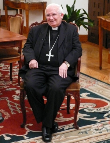 Ärkebiskopen i Valencia Antonio Cañizares låter sig inte blidkas av påven.