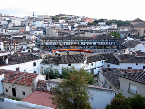 Pittoreska Chinchón (Madrid) är en av hela 23 kommuner som misstänks för fiffel i den nya härvan.