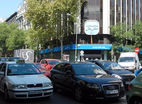 De två datorerna förvarades och förstördes på PP:s huvudkontor i Madrid.