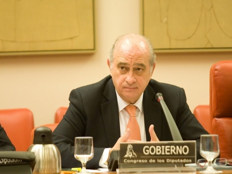 Inrikesministern Jorge Fernández Díaz kan inte neka till att bli utfrågad av den parlamentariska utredningskommissionen. Foto: Ministerio del Interior