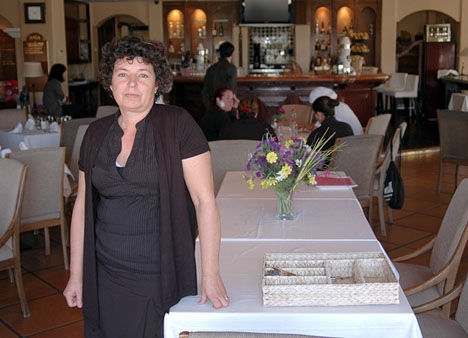 Restaurangchefen Martine Thuiller och den övriga personalen är rädda att förlora både sina jobb och bli utan avgångsvederlag.