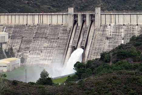 La Concepción-dammen i Marbella måste släppa ut vatten, trots att andra reservoarer på kusten inte är fyllda.