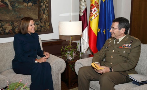 Försvarsministern María Dolores de Cospedal har ansökt om både fler trupper till Irak och ökade militära anslag. Foto: Gobierno de Castilla-La Mancha