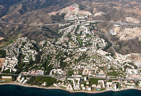 Calahonda ligger i västra Mijas, vid kommungränsen till Marbella. Foto: Sitio de Calahonda