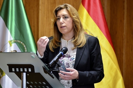 Susana Díaz kan bli ny ledare för PSOE, men med mindre än hälften av partimedlemmarna röster. Foto: Ayuntamiento Pinos Puentes/Wikimedia Commons