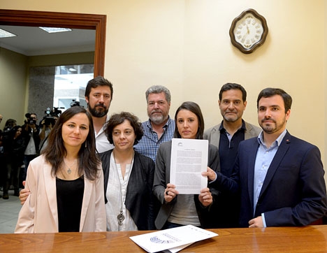 Podemos registrerade på förmiddagen 19 maj sin misstroendeförklaring mot regeringschefen Mariano Rajoy. Foto: Podemos/Flickr
