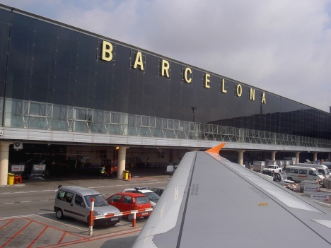 I flera månader har det rått kaos vid säkerhetskontrollen på Barcelonas flygplats El Prat. Foto: manuelfloresv/Wikimedia Commons