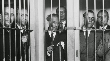 Om ett enda foto skulle få skildra Kataloniens historia skulle det mycket väl kunna vara detta, på regionalpresidenten Lluís Companys (i mitten) och hans kabinett i häkte, efter att de utlyst självständighet 1934. Foto: Arkiv