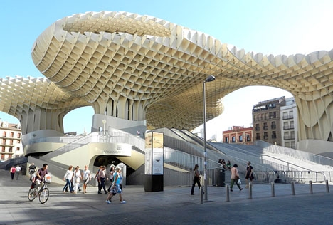 Sevilla bjuder på en spännande blandning av gammalt och nytt.