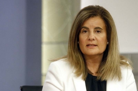 Arbetsmarknadsministern Fátima Báñez förband sig i september att höja minimilönen med fyra procent. Foto: La Moncloa – Gobierno de España