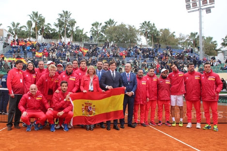 Spanien höll för favoritskapet, som de hade trots att de spelade mot Storbritannien utan Rafa Nadal. Foto: Ayto de Marbella