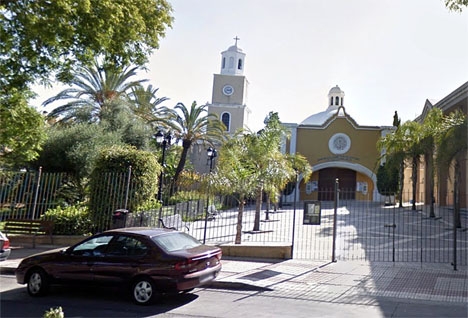 Kyrkan i San Pedro Alcántara där skottdramat inträffade. Foto: Google Maps