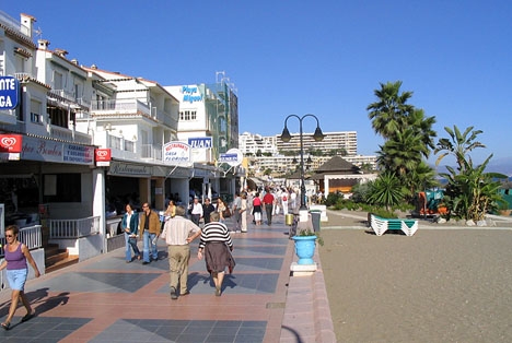 Strandpromenaden i La Carihuela.