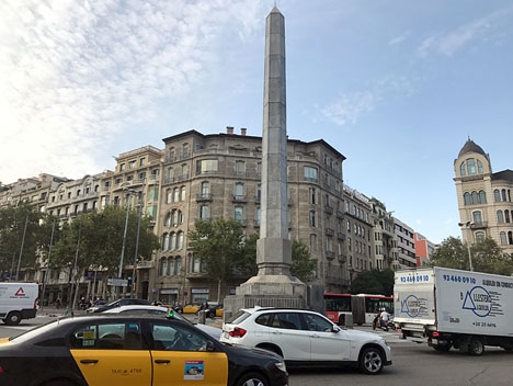 Taxisektorn i Barcelona inledde 25 juli en vild strejk.
