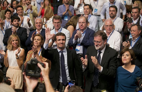 Pablo Casado valdes till ny partiledare vid PP:s kongress 21 juli.