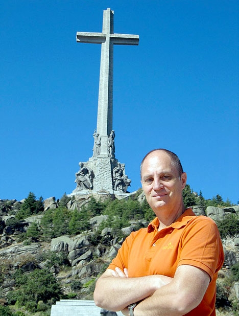 Bloggförfattaren vid Valle de los Caídos, norr om Madrid. ARKIVBILD