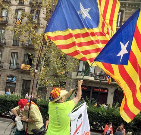 Konfrontationen mellan separatister och motståndare till Kataloniens självständighet riskerar allt mer att bli våldsam. ARKIVBILD: Petra S.G