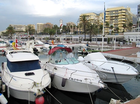 Fritidshamnen Puerto Deportivo ska integreras mer i strandpromenaden.