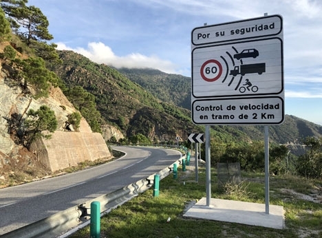 Sedan årsskiftet är högsta tillåtna hastighet på landsväg i Spanien 90 kilometer i timmen.