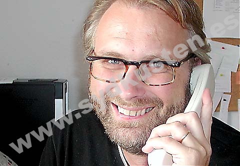 Peter präst reser tillbaka till Sverige ett år tidigare än planerat.
