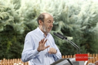 Den tidigare PSOE-toppen lämnade 2004 partiledarposten och alla politiska uppdrag.