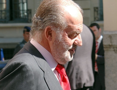 Fem år efter sin abdikation lämnar Juan Carlos nu alla institutionella uppdrag.