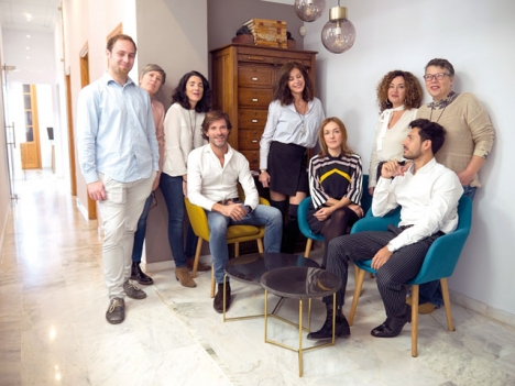 Nacho Mata &auml;lskar Sverige och brinner f&ouml;r M&aacute;laga. Sina tv&aring; passioner kombinerar han genom att hj&auml;lpa svenskar att etablera sig p&aring; Costa del Sol. Sammanlagt tio personer arbetar p&aring; M&G Consulting.