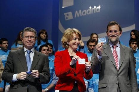 Esperanza Aguirre hade hittills undvikit att själv dras in i de många korruptionsskandaler som skakar Partido Populars avdelning i Madrid.