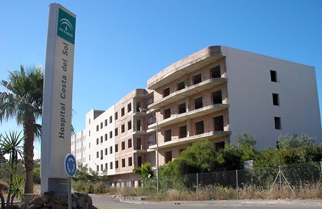 Beskedet förra året att det nya justitiepalatset skulle inrymmas i denna övergivna byggnad intill sjukhuset Costa del Sol gäller ej längre.