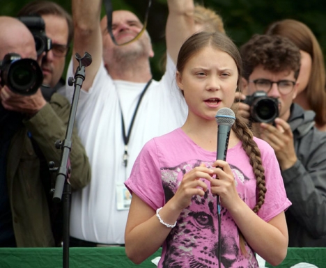 Det är anmärkningsvärt hur en flicka som Greta Thunberg kan reta upp främst medelålders män, svenska som spanska. Foto: Leonhard Lenz/Wikimedia Commons