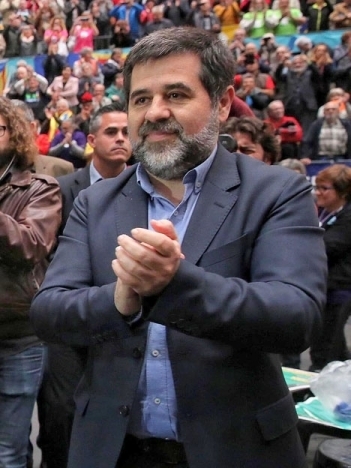 Tidigare föreningsledaren Jordi Sánchez uppges redan ha ansökt om permission, från och med 14 januari. Foto: Genarlitat de Catalunya/Wikimedia Commons