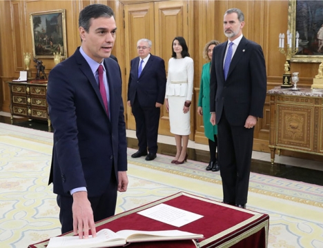 Pedro Sánchez svor presidenteden 8 januari och hans nya ministrar kommer att sväras in 13 januari.