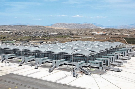 Flygplatsen Alicante-Elche. ARKIVBILD Foto: Comandancia/Wikimedia Commons