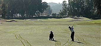 Den femte tävlingen i Jyske Bank/Sydkusten Trophy på MijasGolf/Los Olivos startade 08.08 i 6 grader och dagg och slutade 15.30 i 20 grader och sol.