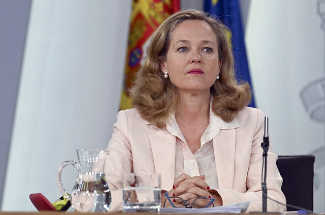 Finansministern Nadia Calviño anser att konsekvenserna av coronakrisen kommer att vara begränsade.
