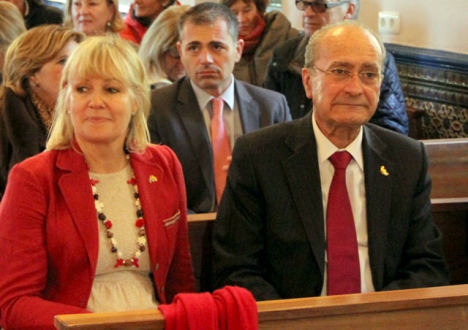 Francisco de la Torre, tillsammans med Sveriges tidigare ambassadör i Madrid Cecilia Julin, under ett evenemang arrangerat av Sydkusten i Engelska kyrkogården.