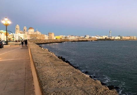 Bland de provinser som har störst chans till snabbt avancemang i regeringens nedtrappning av karantänen finns Almeria, Huelva samt Cádiz (bilden).